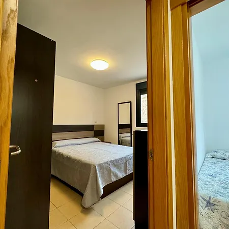 Sardina Beach Apartment *
