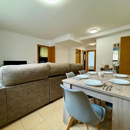Sardina Beach Apartment *